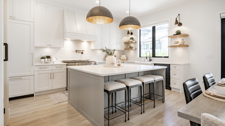 modern farmhouse style kitchen