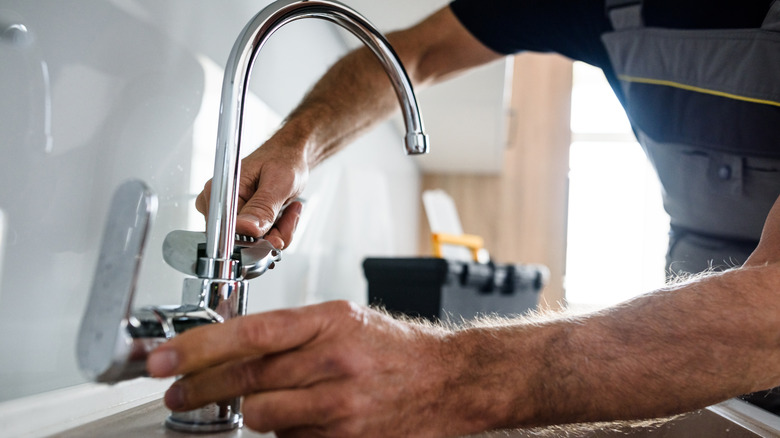 installing a faucet