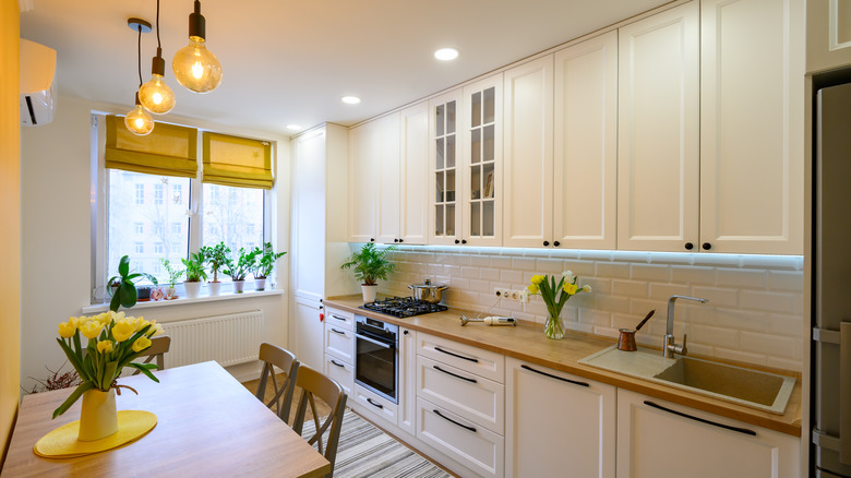 Kitchen with Roman shades