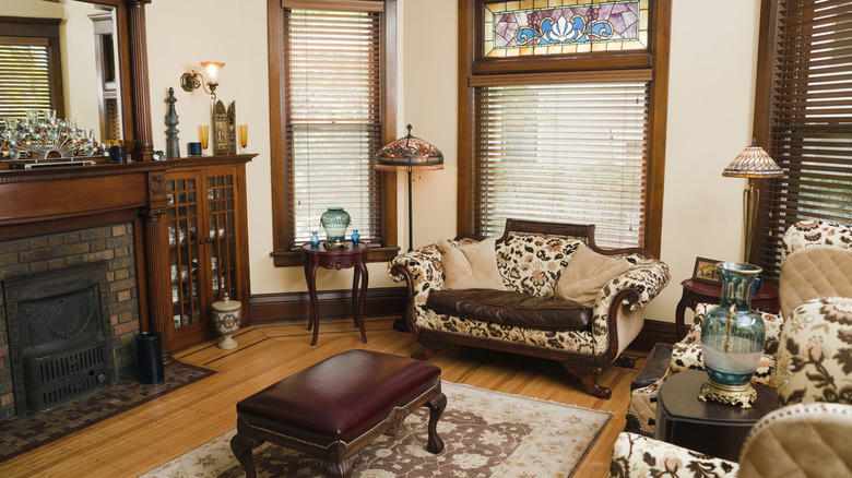 old-fashioned home interior