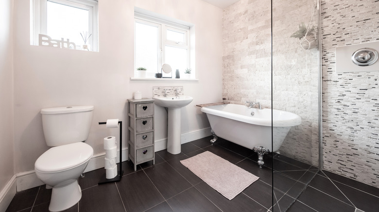 slate tiled shower