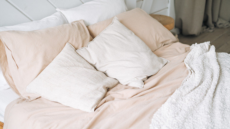 Beige and pink cotton sheets