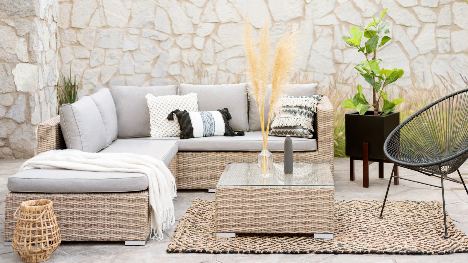 Furniture And Décor Upcycling Ideas For Exterior Living Areas