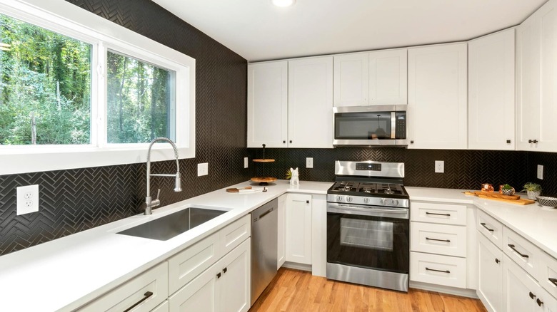 kitchen with five outlets