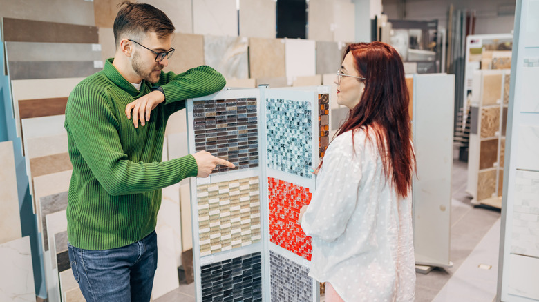 people choosing kitchen backsplash