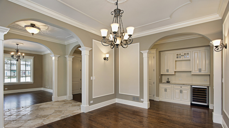 butler's pantry side of dining room