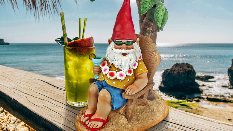 beach vacation themed gnome statue