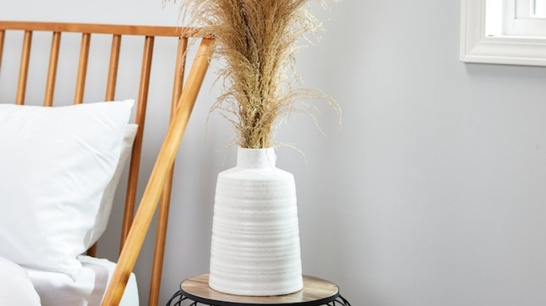 pampas grass in vase