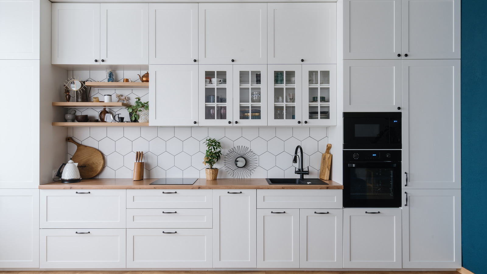 The Kitchen Cabinet Trend That's Set to Take Over in 2024