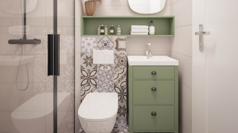 Staging a bathroom for resale