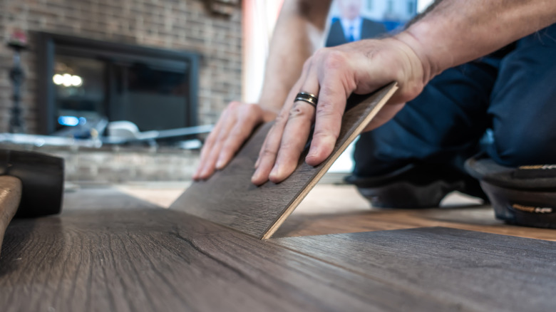 Installing engineered laminate flooring