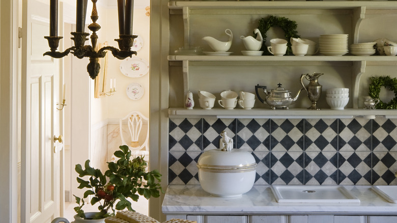 old fashioned farmhouse kitchen with open shelves