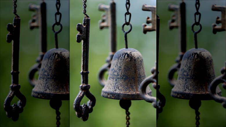 keys on wind chime