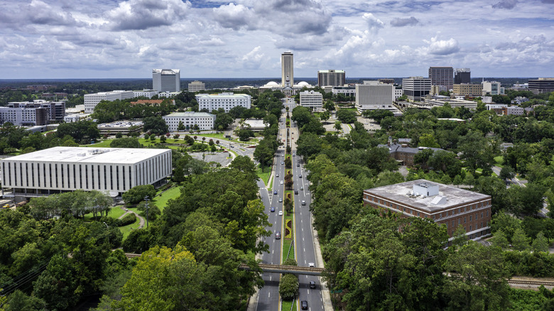 Highway and buildings in Florida