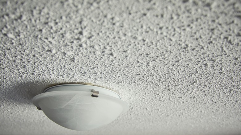 Popcorn ceiling with light fixture