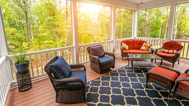 screened in porch