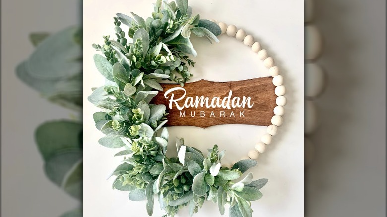 Ramadan wreath