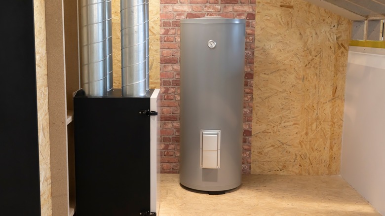 electric hot water heater