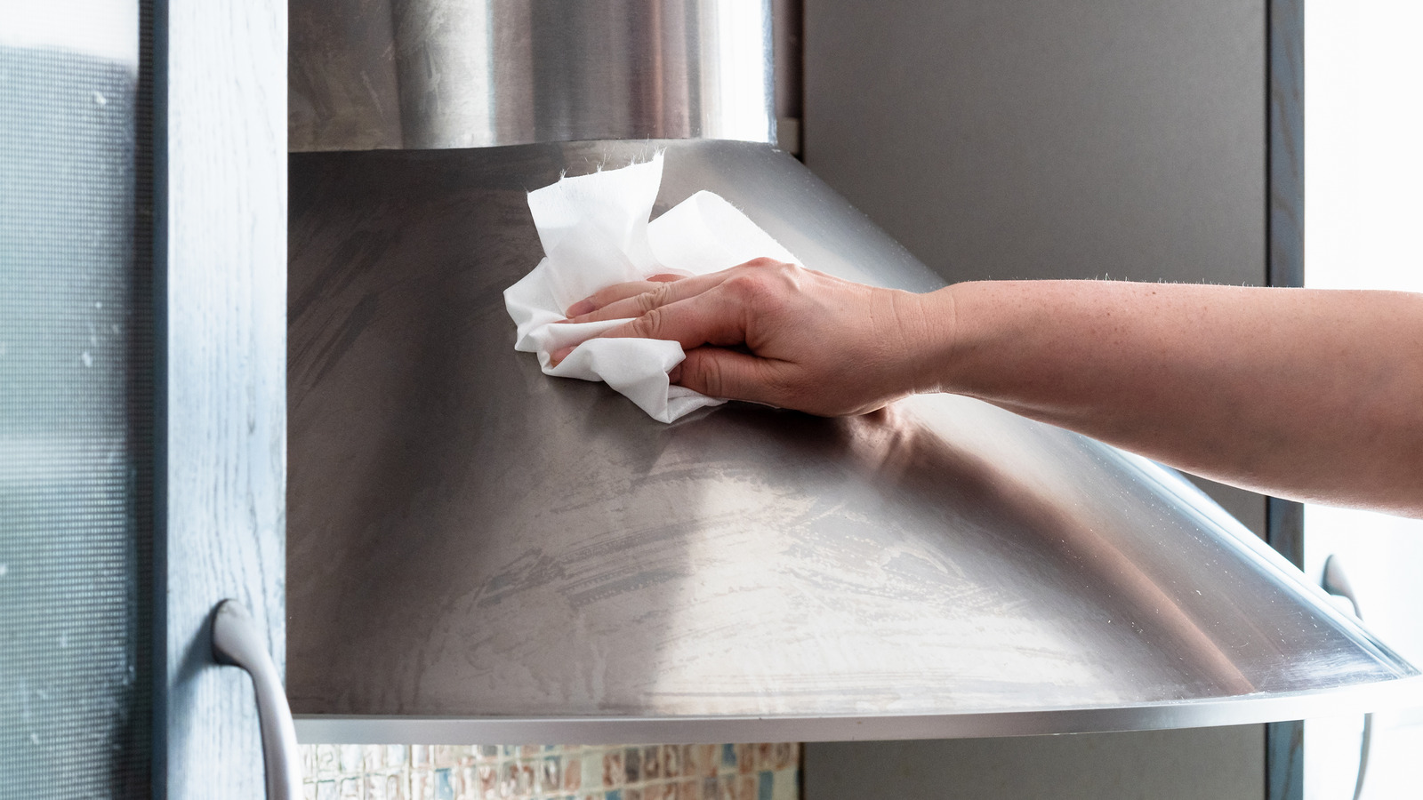 Remove Tough Grease Stains From Your Range Hood With This Unexpected ...