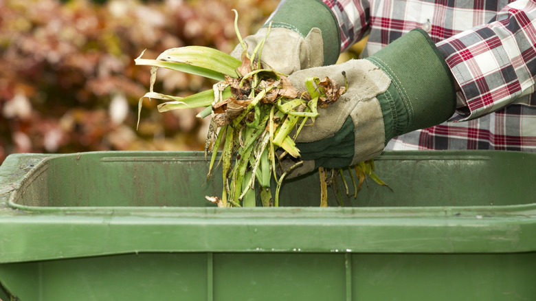 composting in trash can