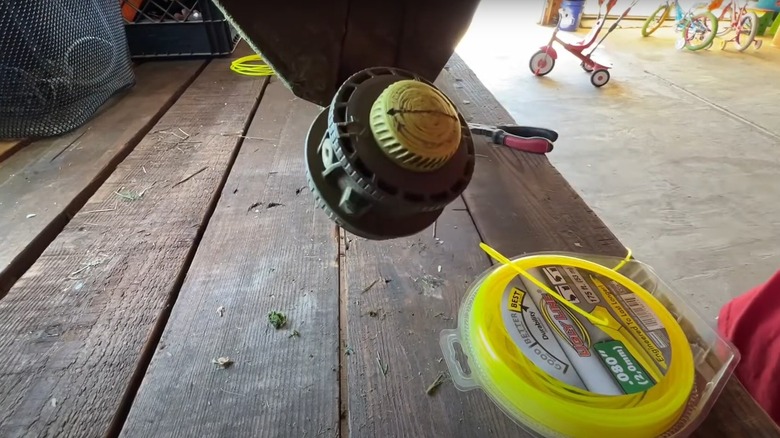 restringing a Ryobi weed whacker