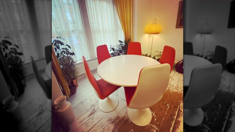 Dining area with retro seats