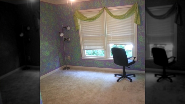 Bedroom with sponge painted walls