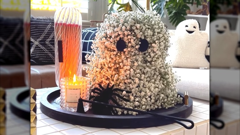 Ghost decoration made of flowers