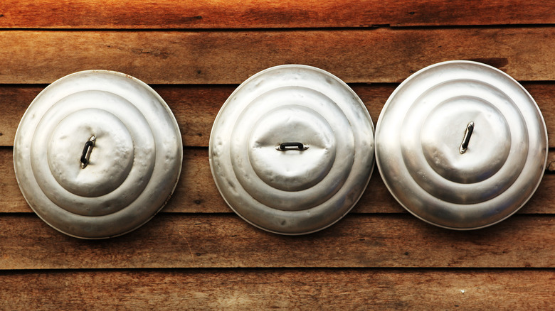 hanging pot lids