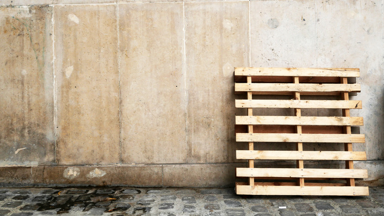 wood pallet against wall