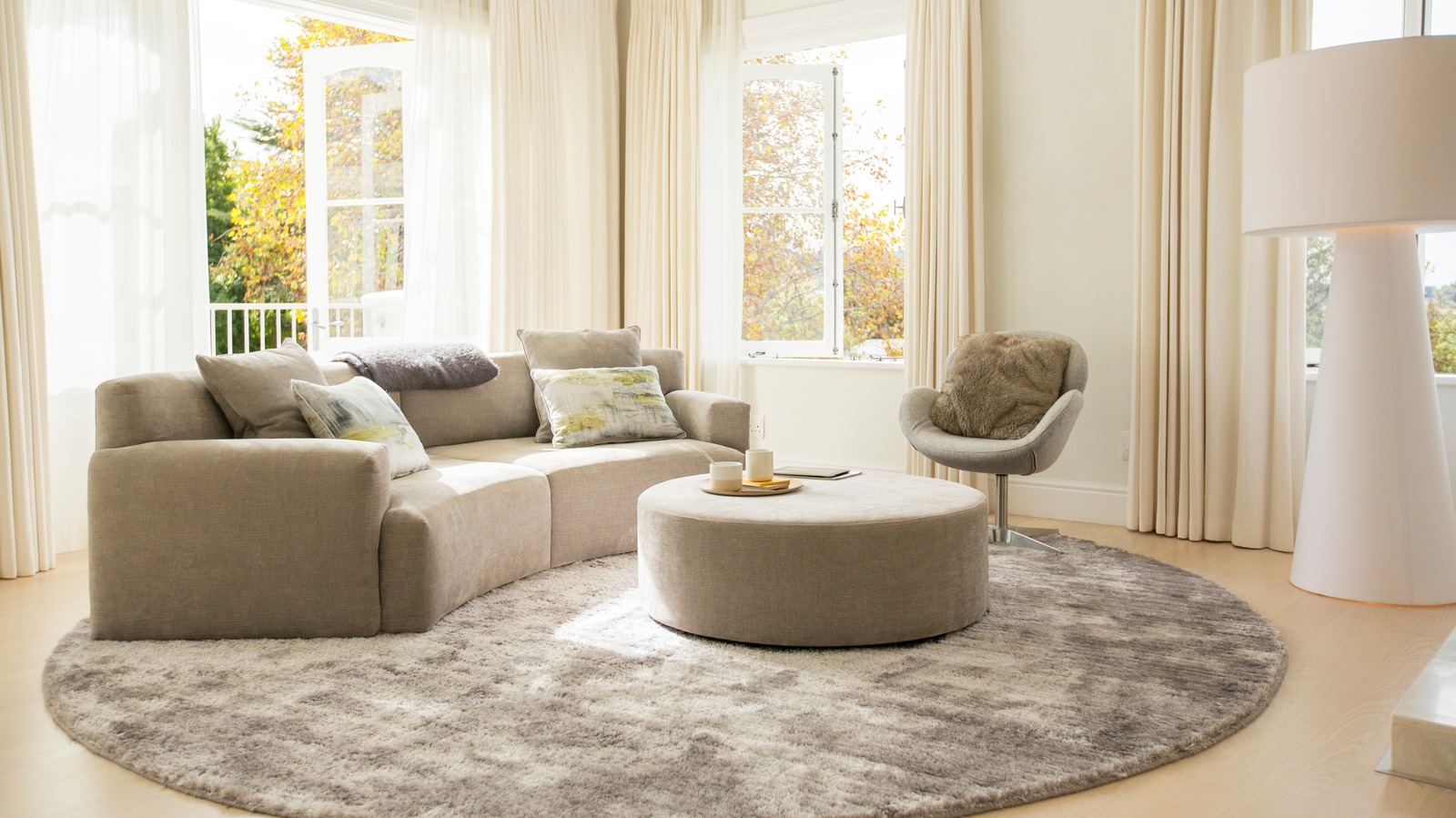 Think Outside the Box with Round Rugs!