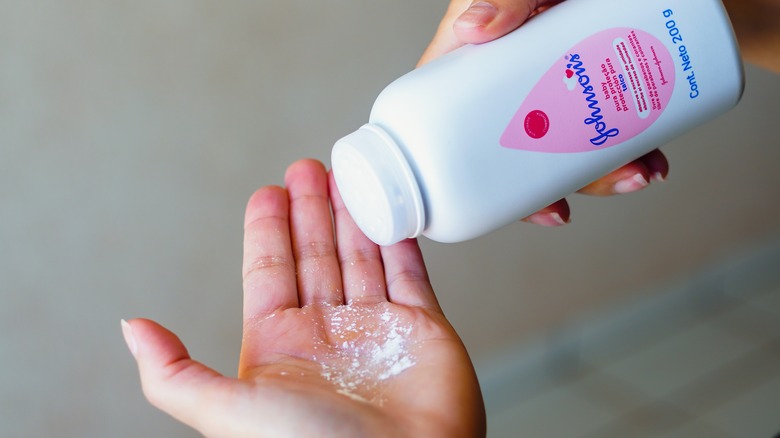 baby powder on hand