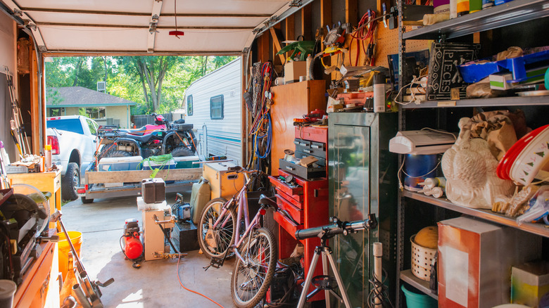 messy garage