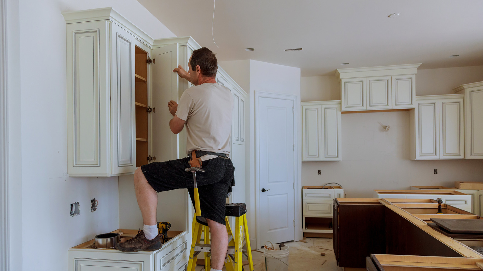 Our Favorite TikTok Star Shared Her Secret for Cleaning Wood Cabinets in  2023