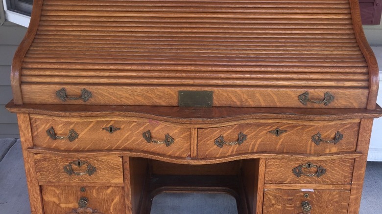 Antique roll-top desk 