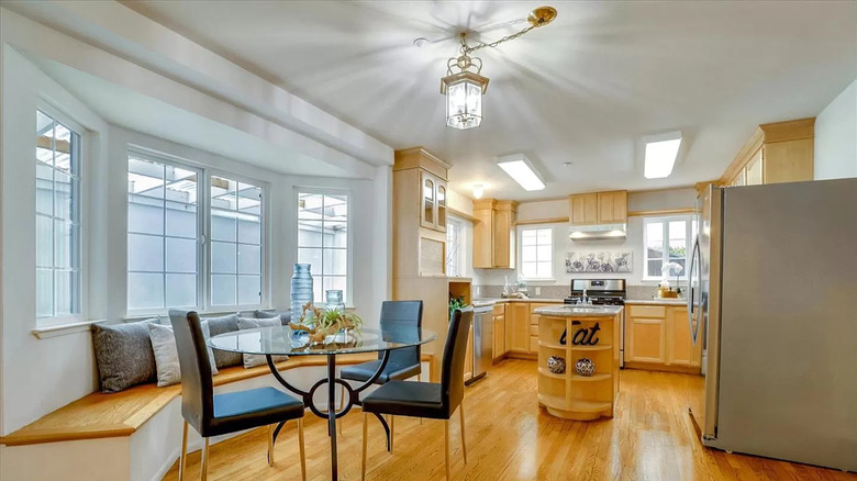 Kitchen and dining area