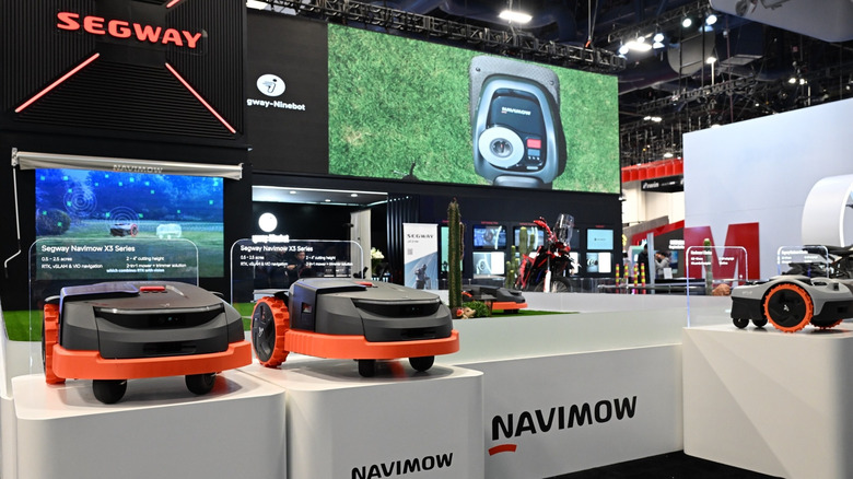 Photos of the Segway Navimow X3 Series at CES 2025.