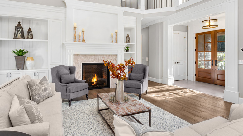 Traditional style living room