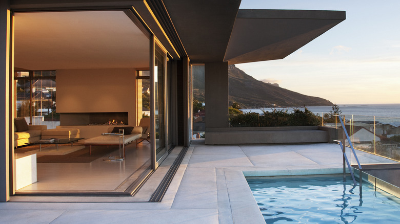 a luxury home's pool