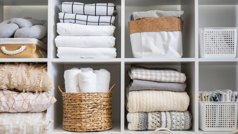 a-definitive-guide-to-how-often-you-should-wash-your-sheets-and-bedding