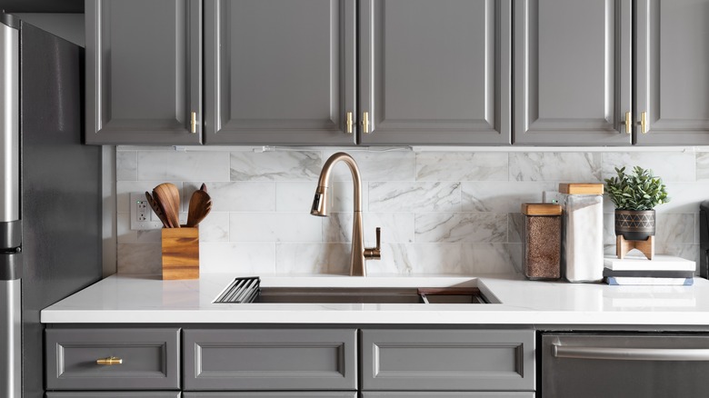 marble tiled backsplash