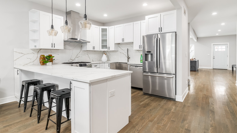 All white kitchen 