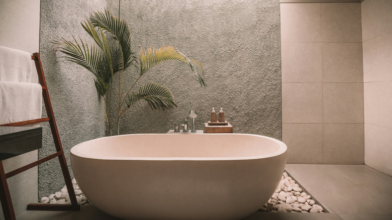 Bathroom with microcement walls