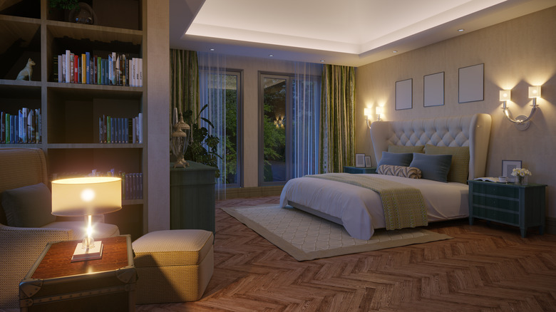 Luxurious bedroom