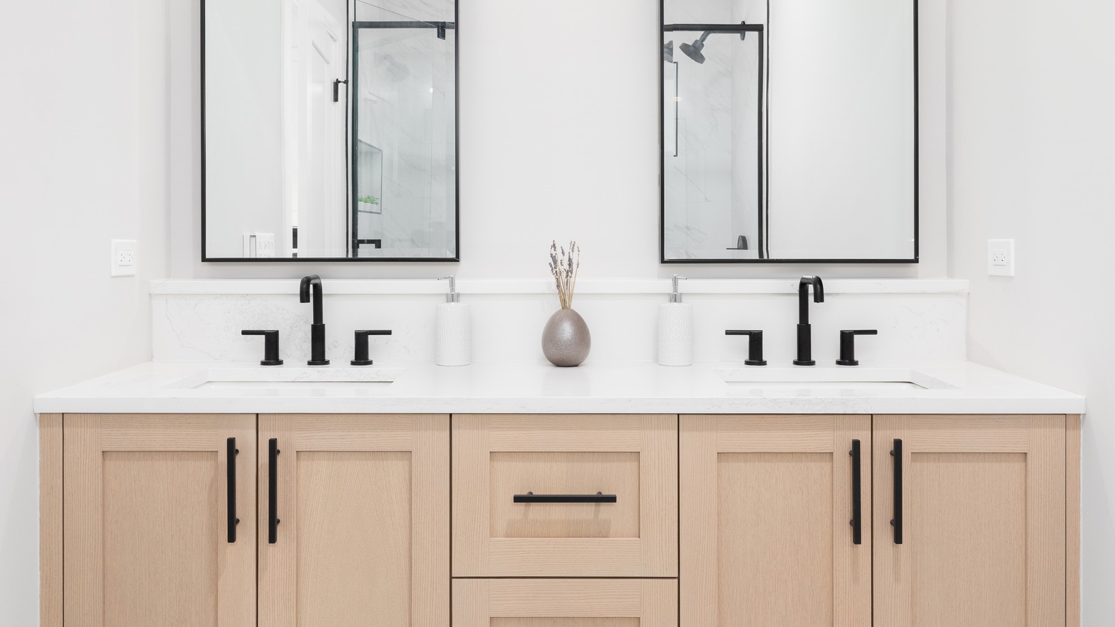 single-vs-double-vanity-which-is-right-for-your-space