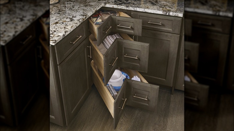 Corner drawers installed in lower cabinets