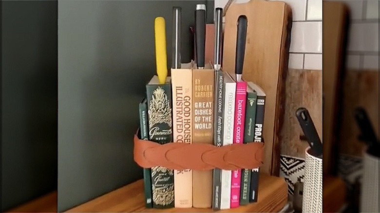 cookbook knife block 