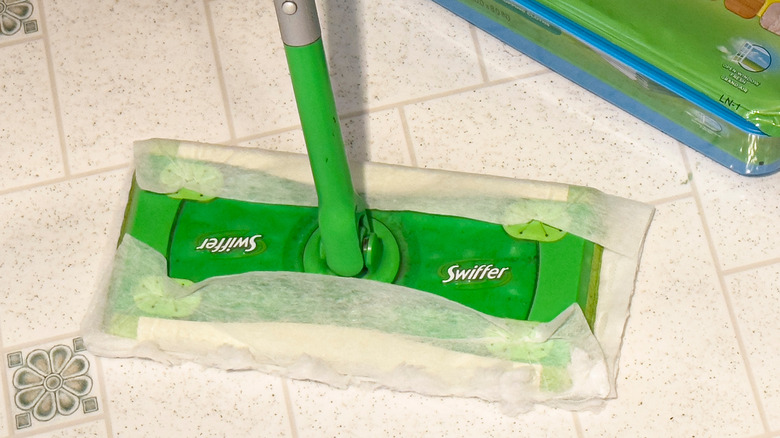 close up of swiffer