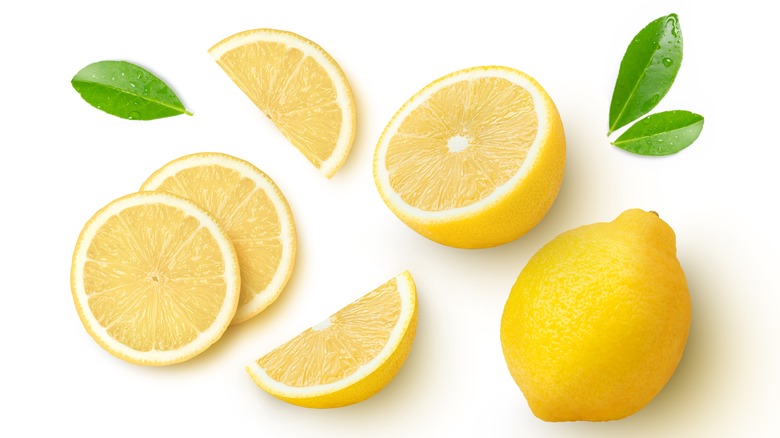 Lemon slices