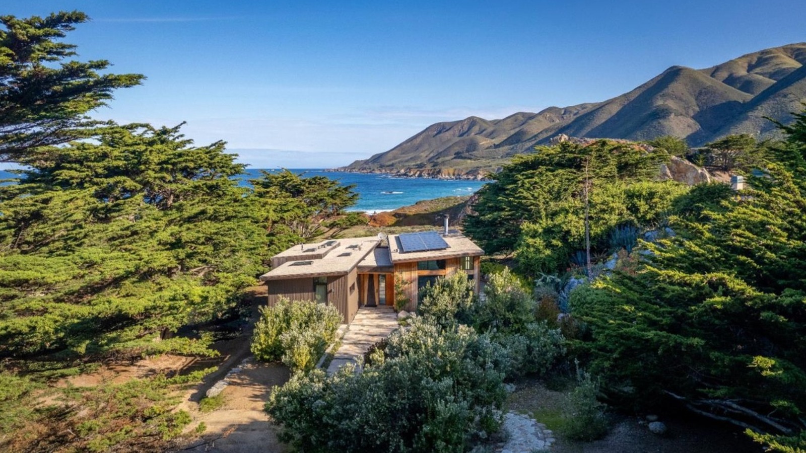 Step Inside A Dreamy Big Sur Estate On Sale For $28.5 Million